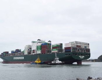 Complexo Portuário de Itajaí recebe o primeiro navio “gigante” .